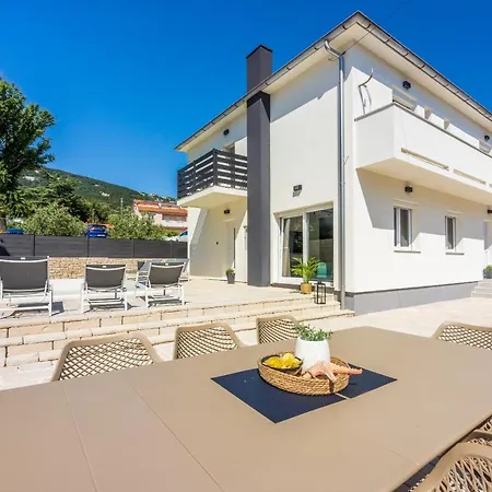 Kety Villa Baška