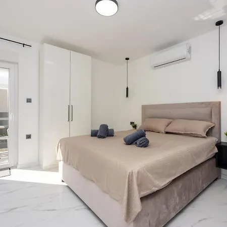 Kety Villa *