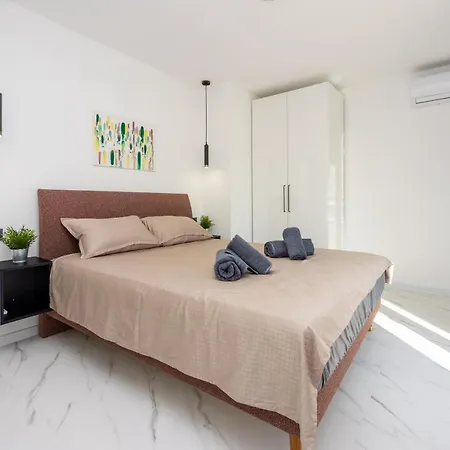 Kety Villa *