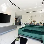 Kety Villa Baška